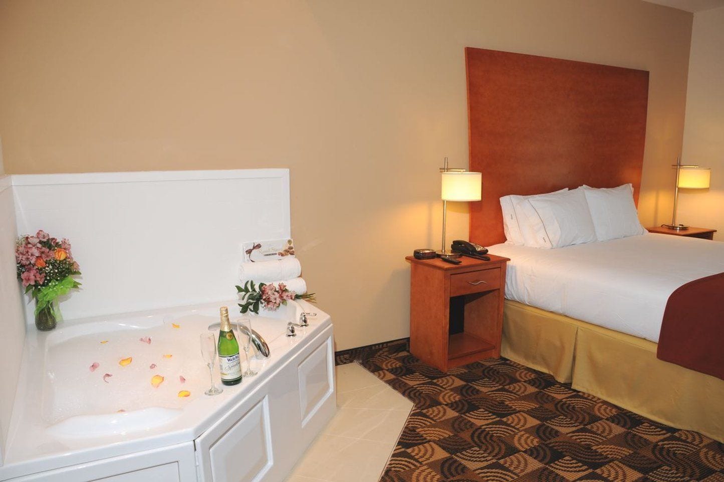 holiday inn express hotel and suites bainbridge by ihg