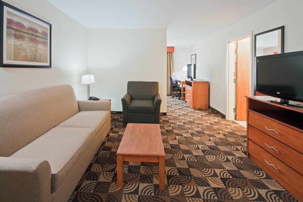holiday inn express hotel and suites bainbridge by ihg