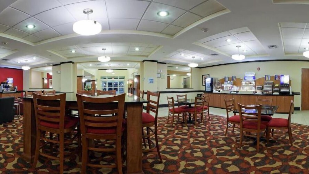 holiday inn express hotel and suites bainbridge by ihg
