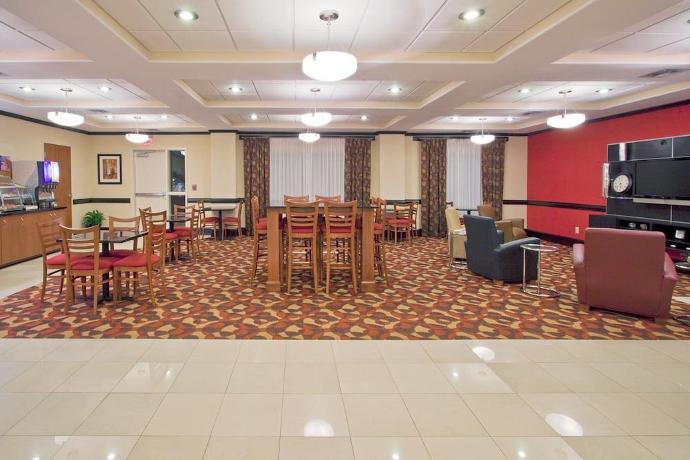 holiday inn express hotel and suites bainbridge by ihg