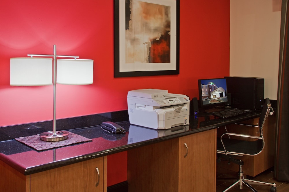 holiday inn express hotel and suites bainbridge by ihg