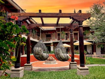 hotel cacique real la merced