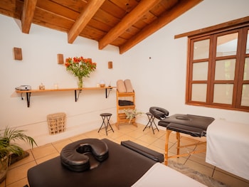 hotel cacique real la merced