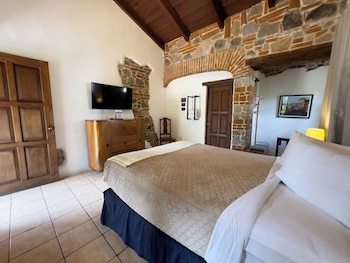 hotel cacique real la merced