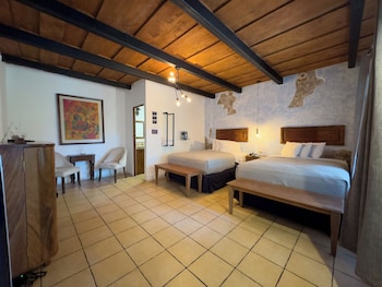 hotel cacique real la merced