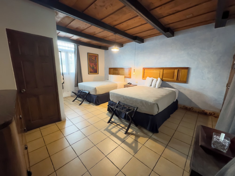 hotel cacique real la merced