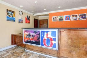 Motel 6 Fresno, Ca - Belmont Ave,Fresno>>Clovis,2 star