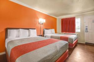 Motel 6 Fresno, Ca - Belmont Ave,Fresno>>Clovis,2 star
