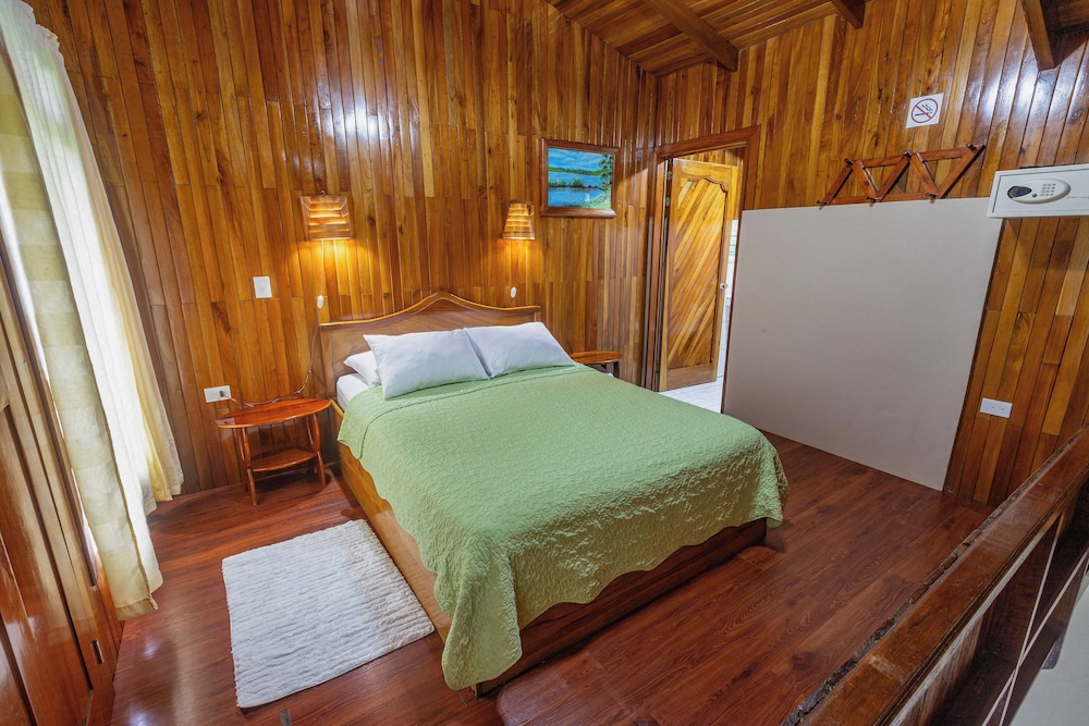 hotel de cabanas valle campanas