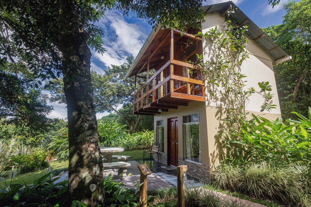 hotel de cabanas valle campanas