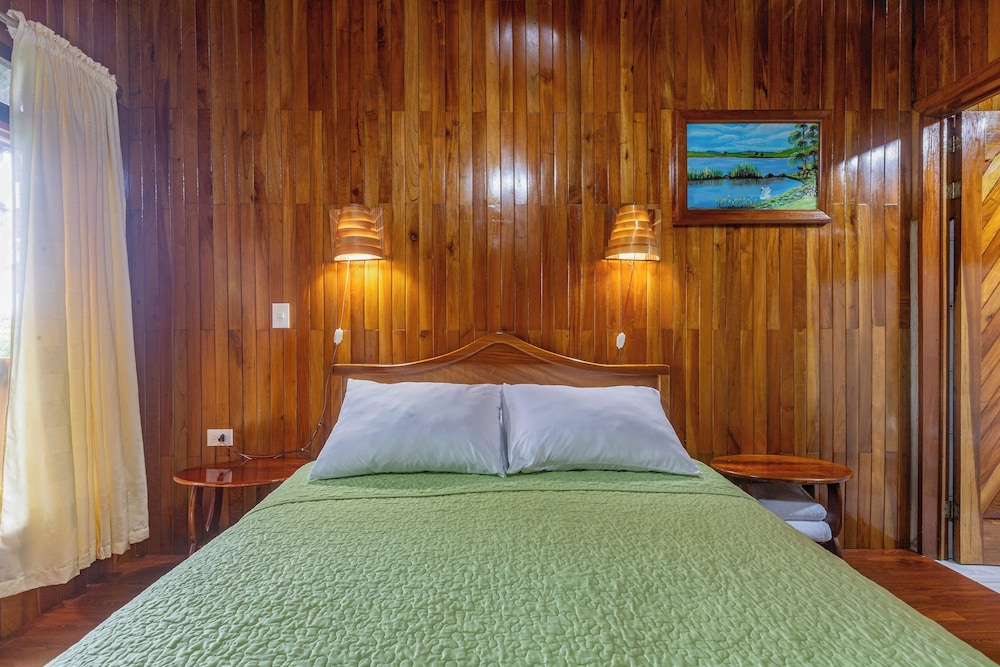 hotel de cabanas valle campanas