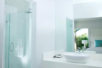 la vue boutique hotel and beach club