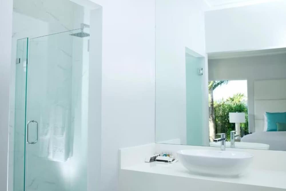 la vue boutique hotel and beach club