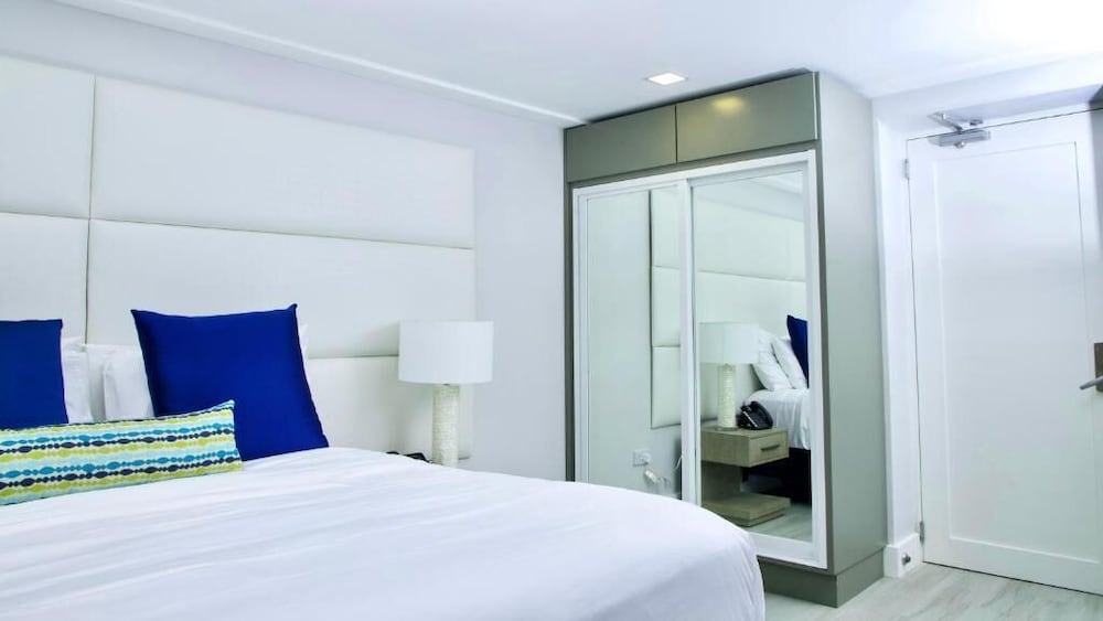 la vue boutique hotel and beach club