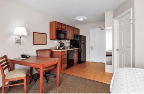 candlewood suites gillette by ihg