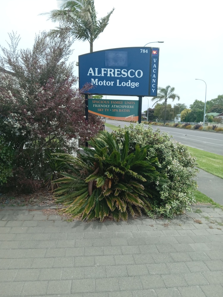 alfresco motor lodge