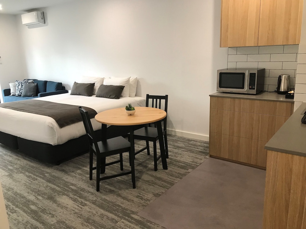 the osmond motel and apartments