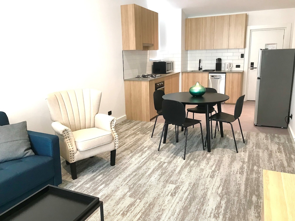 the osmond motel and apartments