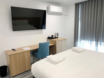 the osmond motel and apartments