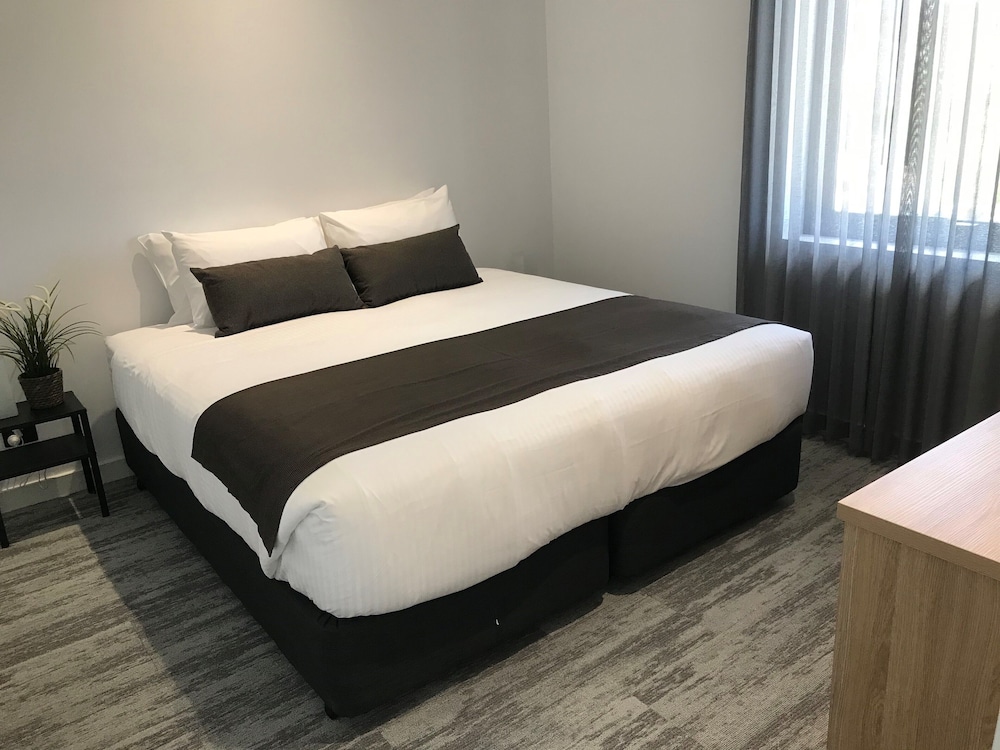 the osmond motel and apartments