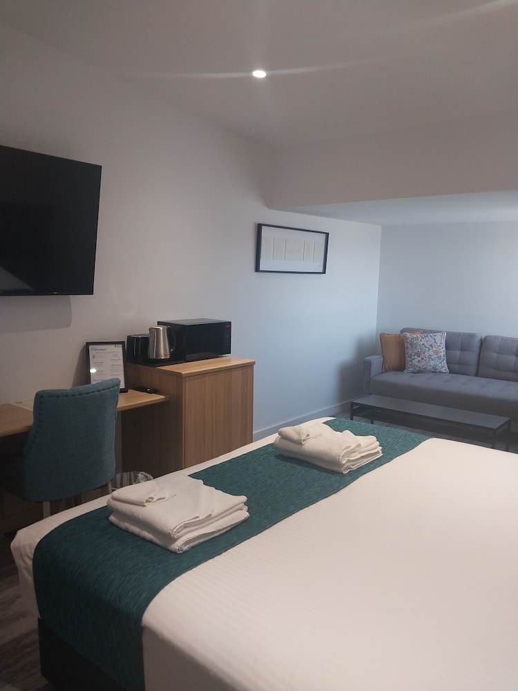 the osmond motel and apartments