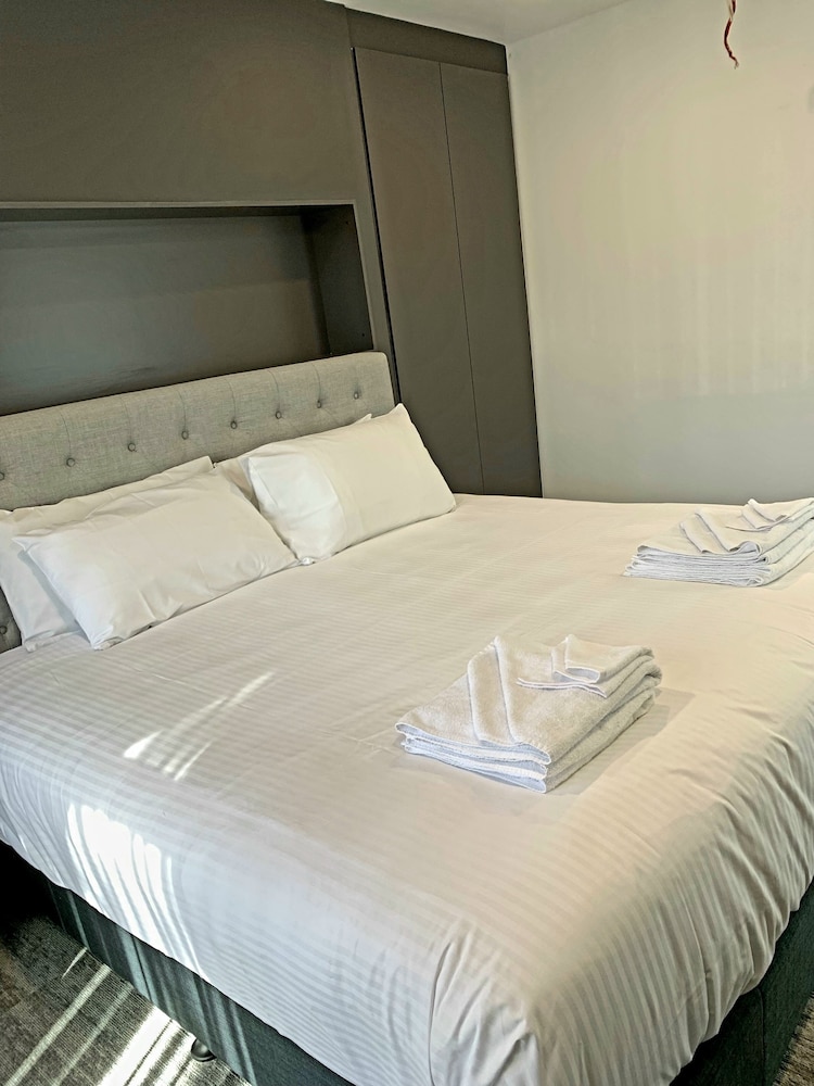 the osmond motel and apartments