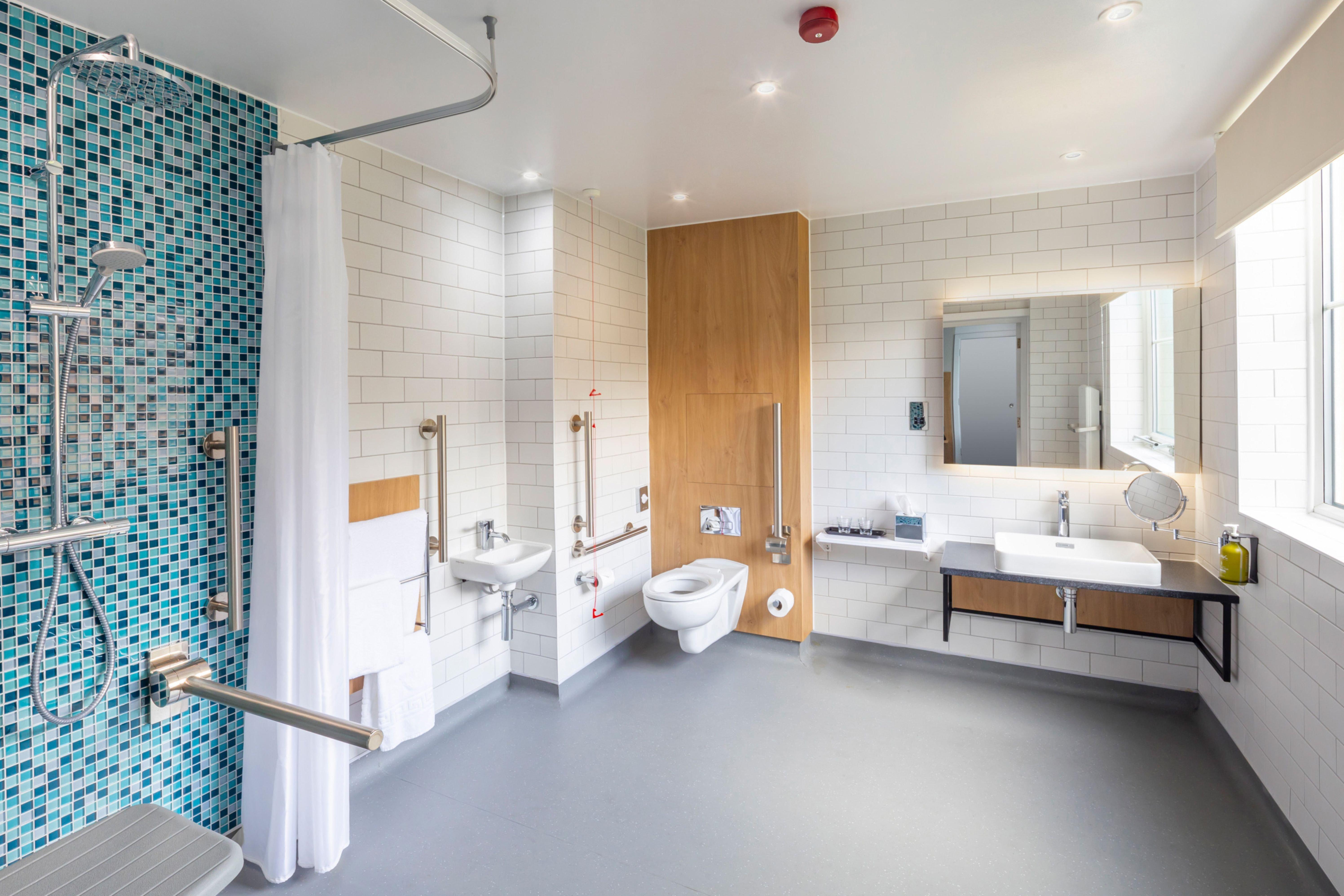 holiday inn gloucester cheltenham by ihg