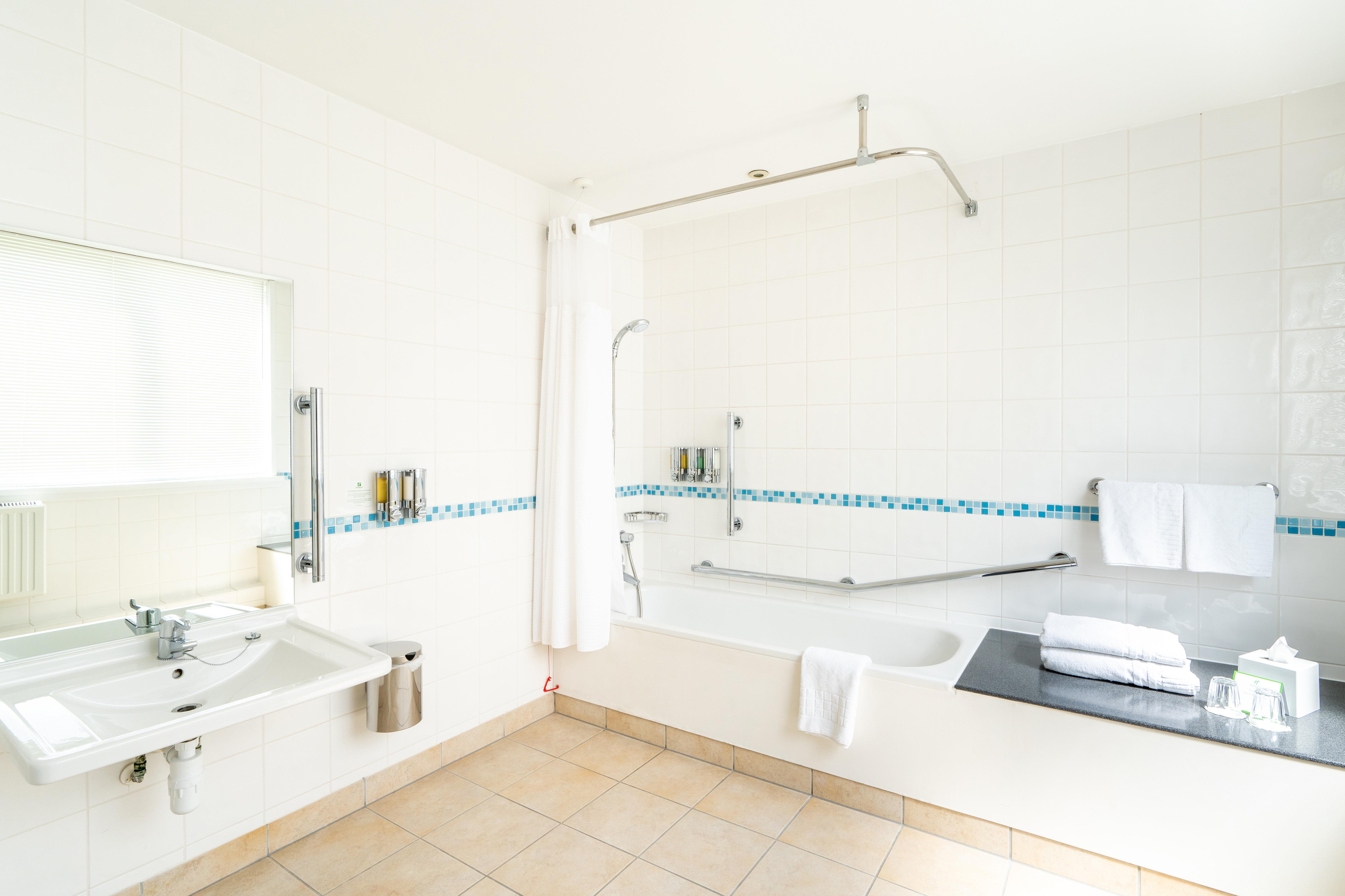 holiday inn gloucester cheltenham by ihg
