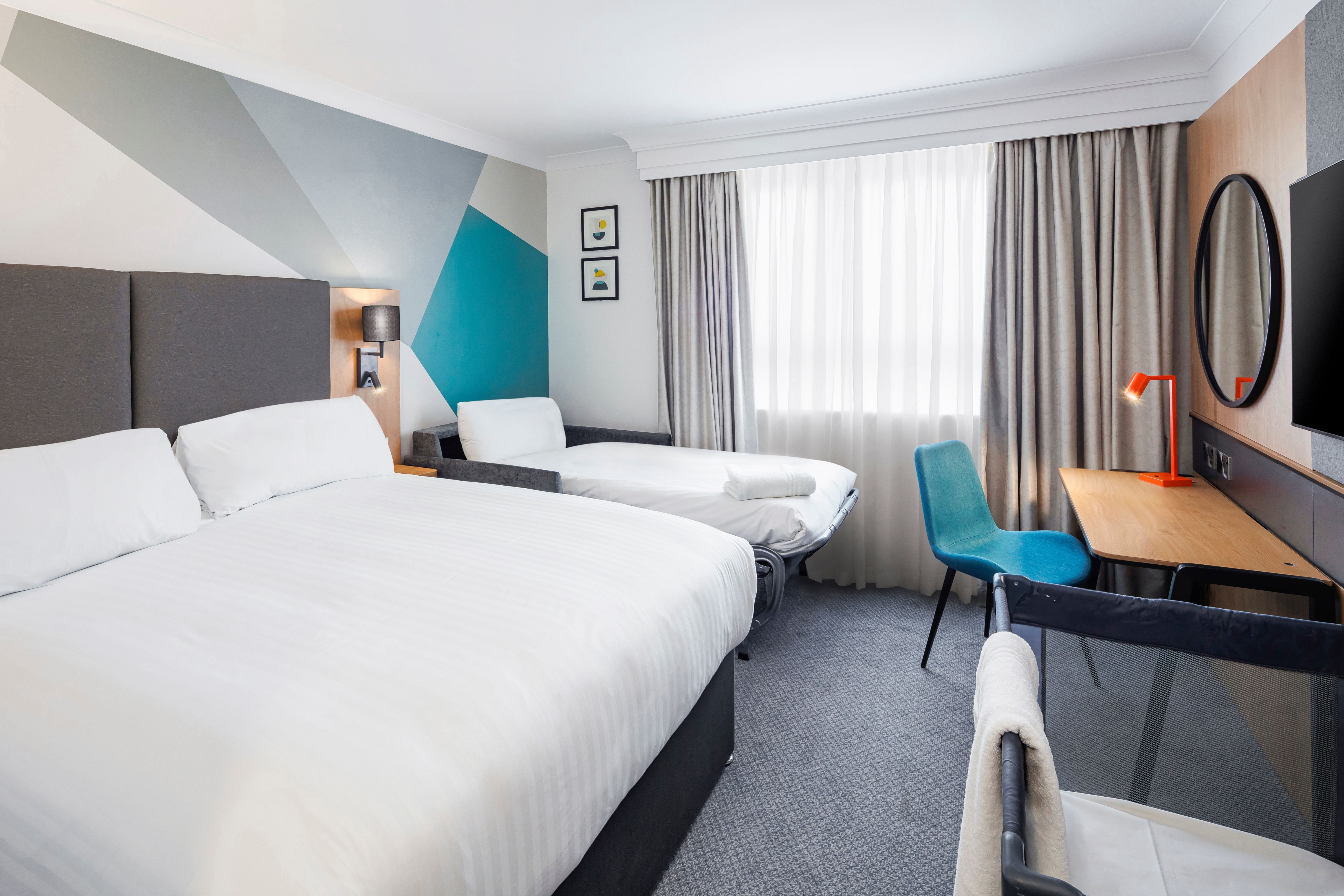 holiday inn gloucester cheltenham by ihg