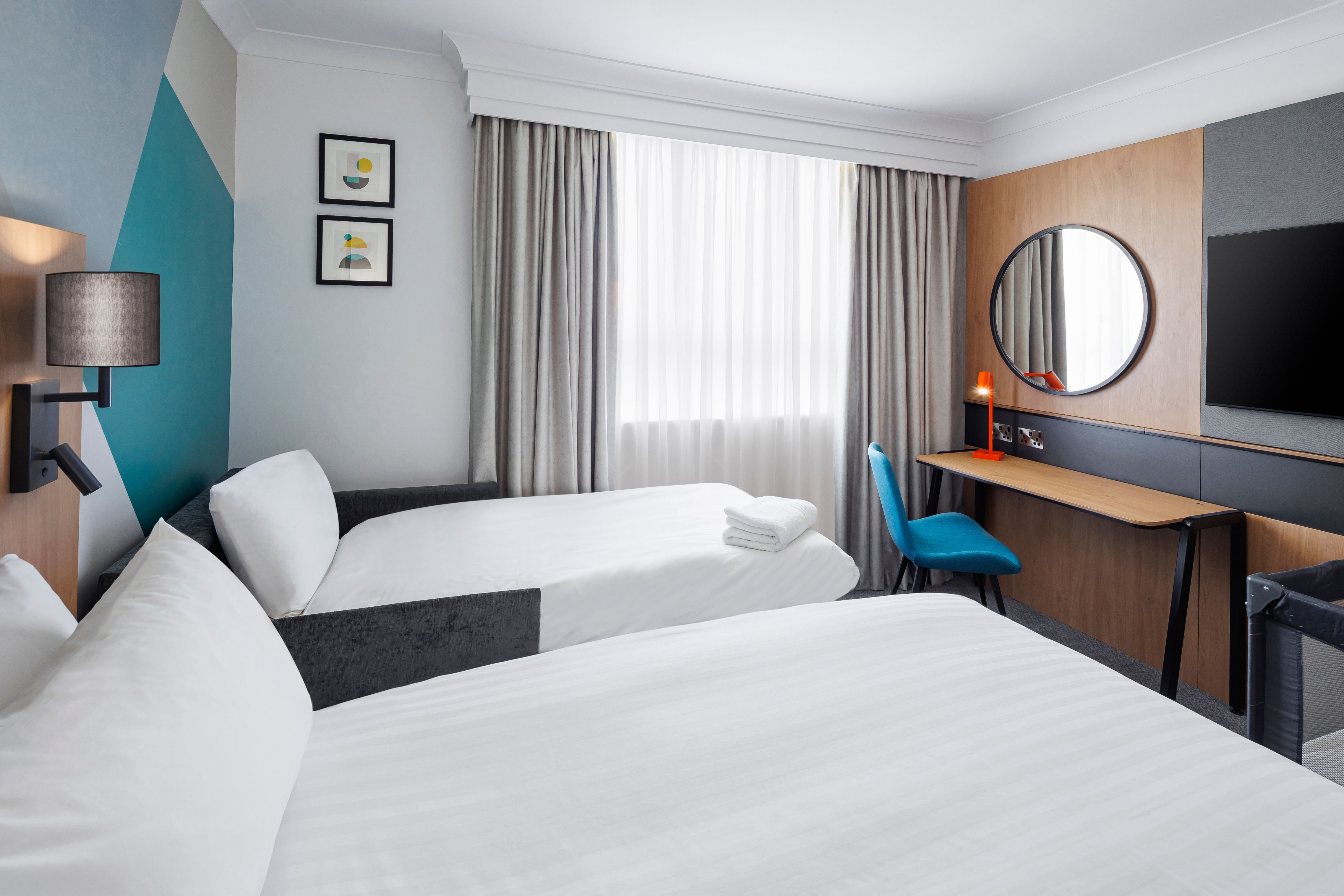 holiday inn gloucester cheltenham by ihg