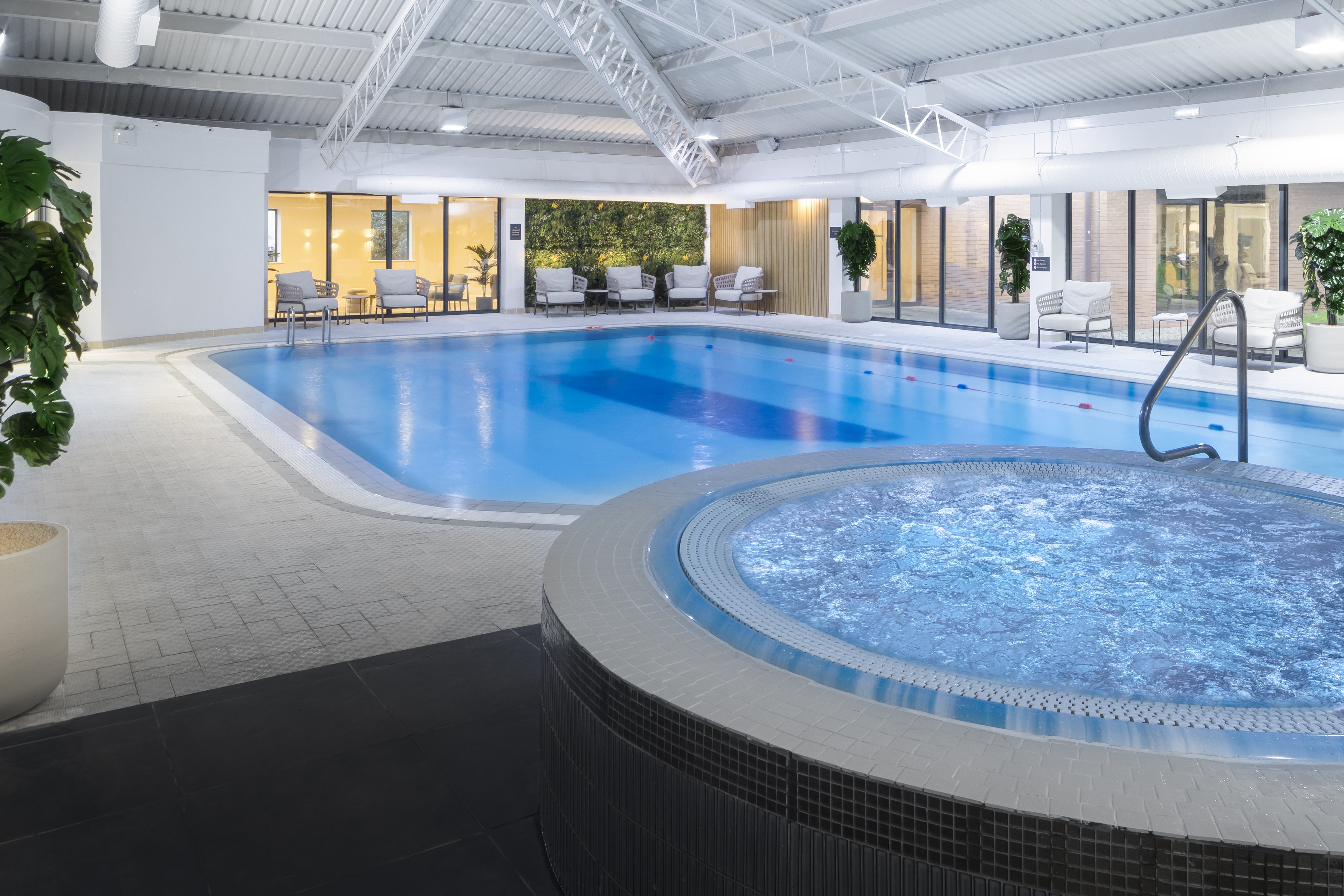 holiday inn gloucester cheltenham by ihg