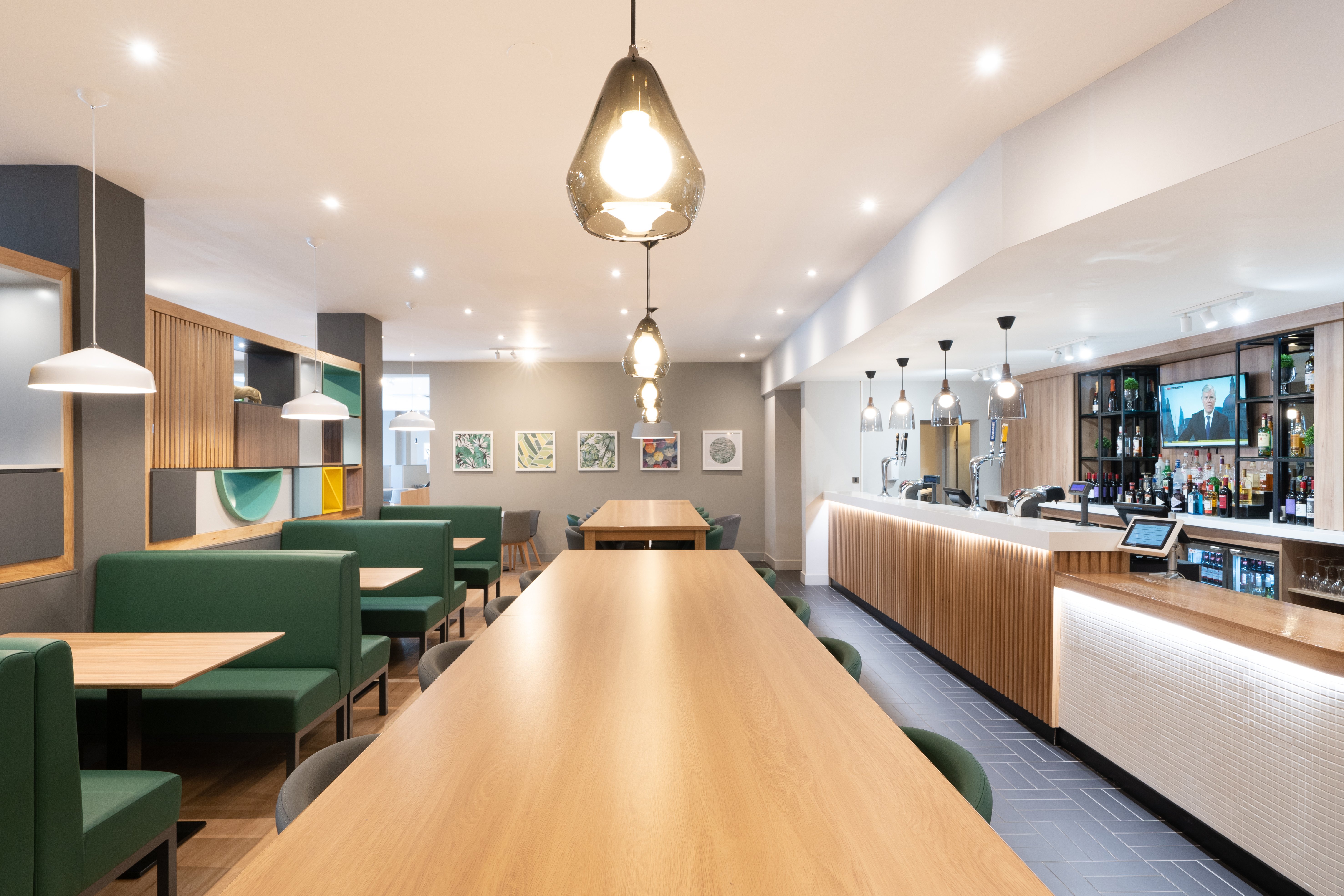 holiday inn gloucester cheltenham by ihg