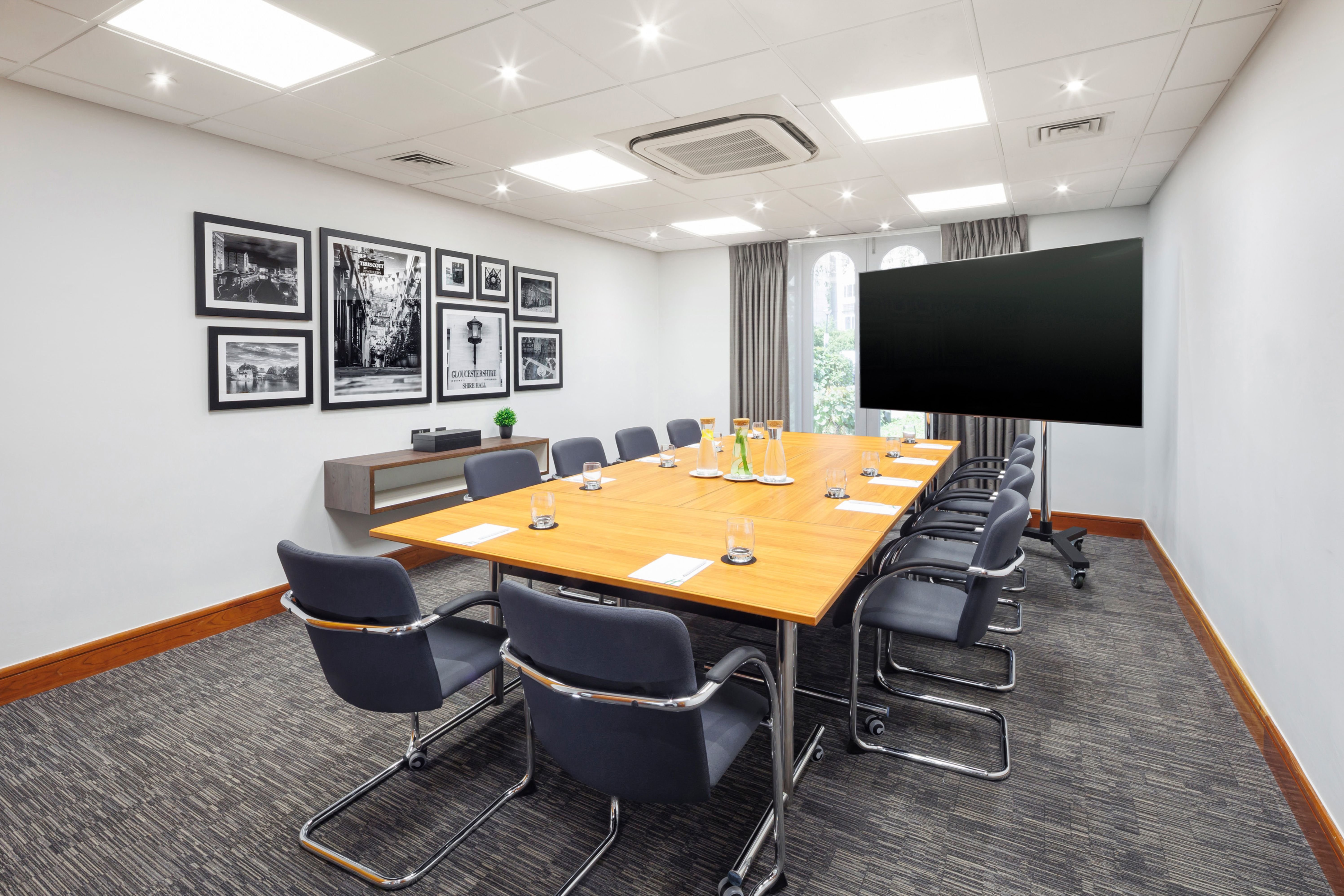 holiday inn gloucester cheltenham by ihg