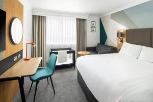 holiday inn gloucester cheltenham by ihg