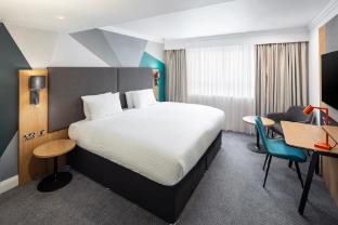 holiday inn gloucester cheltenham by ihg