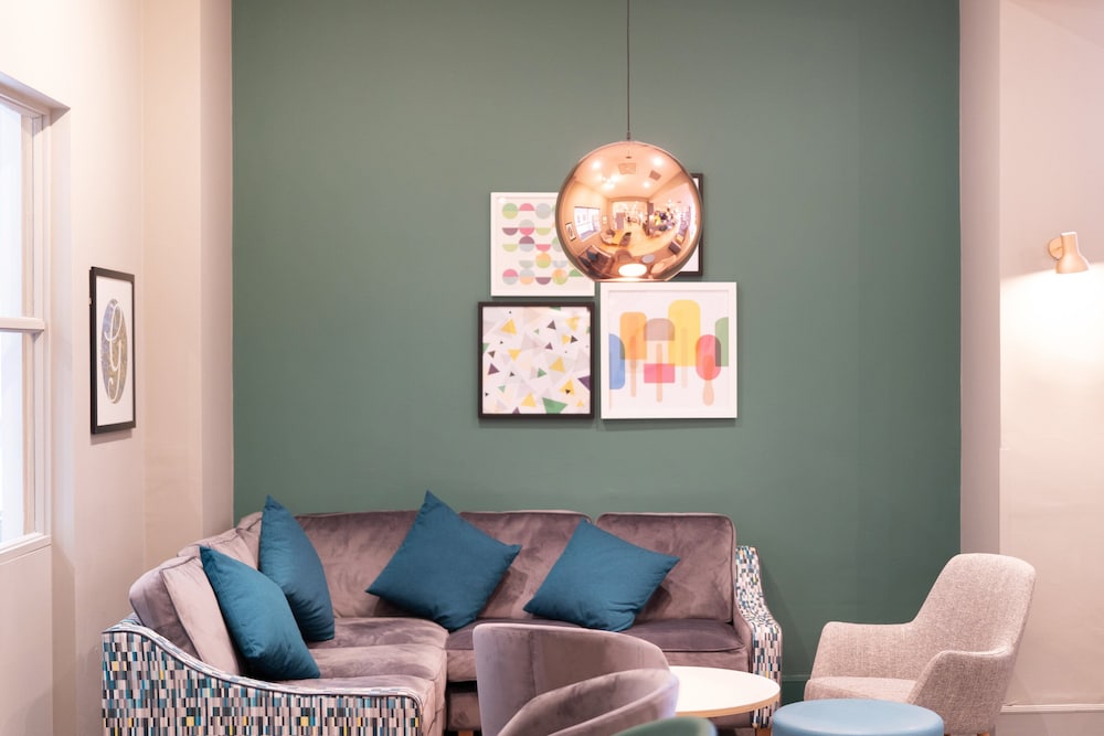 holiday inn gloucester cheltenham by ihg