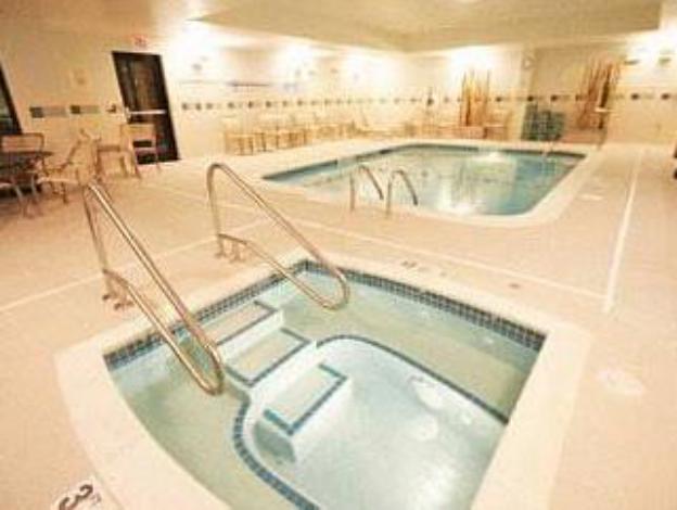 courtyard by marriott greensboro airport