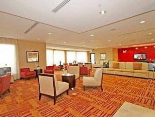 courtyard by marriott greensboro airport