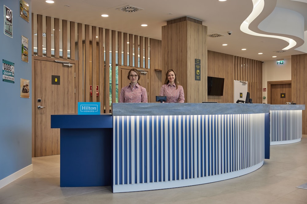 hampton by hilton poznan swarzedz