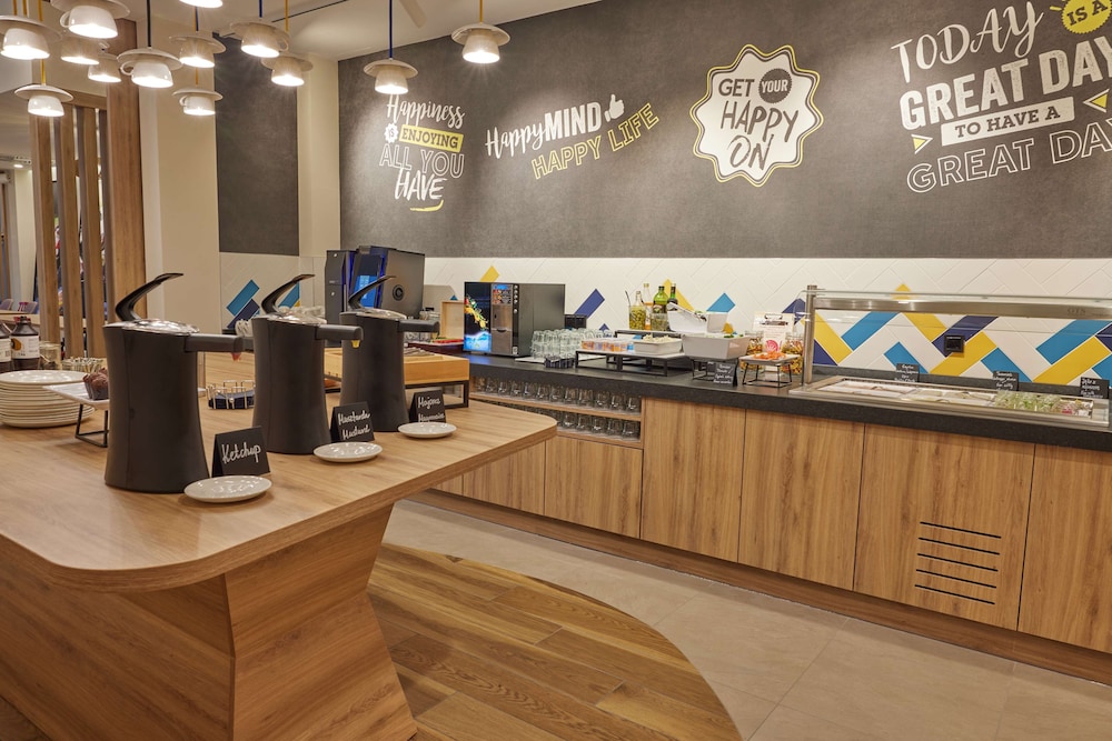 hampton by hilton poznan swarzedz