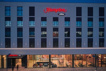 hampton by hilton poznan swarzedz