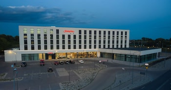 hampton by hilton poznan swarzedz