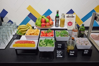 hampton by hilton poznan swarzedz