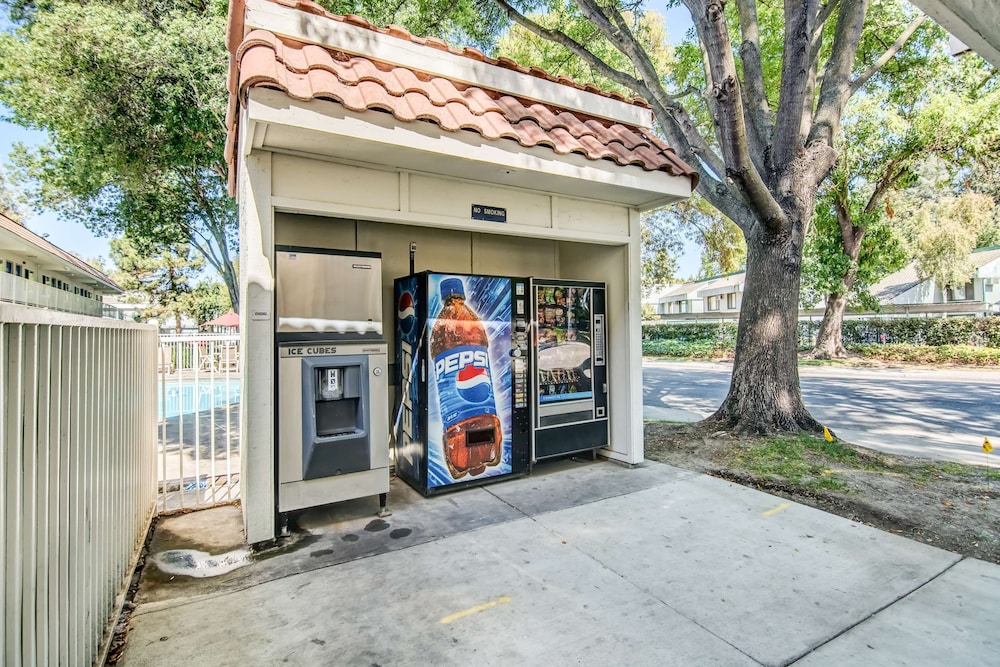 motel 6 stockton ca north