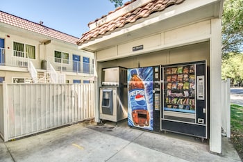 motel 6 stockton ca north