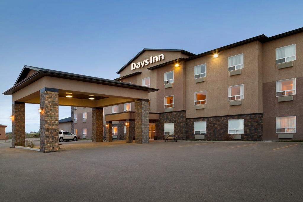 Days Inn By Wyndham Innisfail,Red Deer>>Innisfail,3 star
