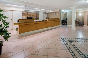 la quinta inn and suites by wyndham irvine spectrum