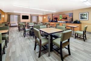 la quinta inn and suites by wyndham irvine spectrum