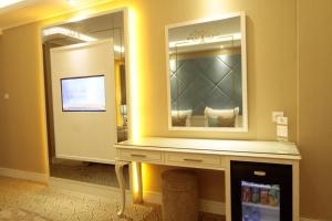 the parma hotel downtown