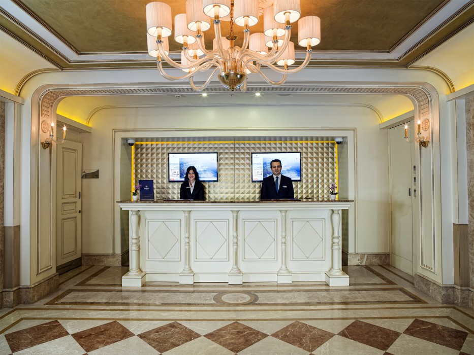 manesol boutique galata